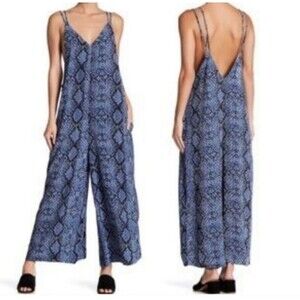 Free People Women’s Jumpsuit Blue Snakeskin Print Wide Leg Low Back Size M Boho
